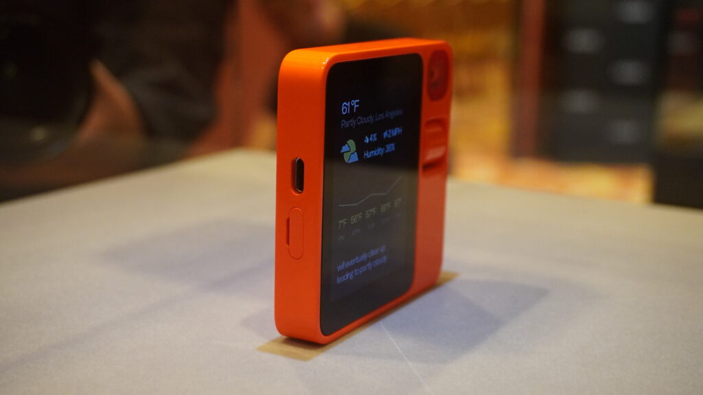 rabbit r1 interface menu