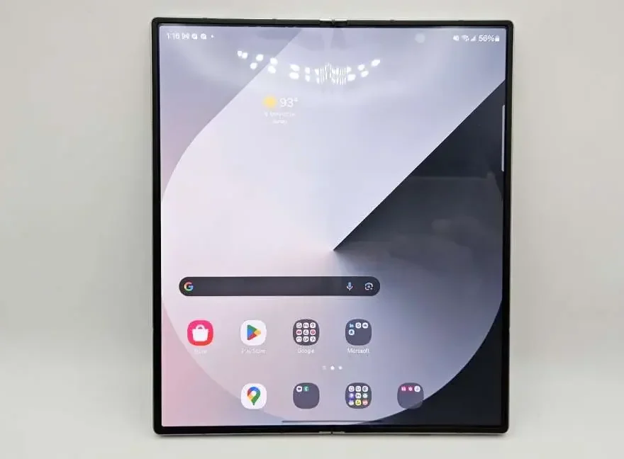 foldable smartphones battle 2026 iphone fold vs galaxy z fold7 vs google pixel fold 3